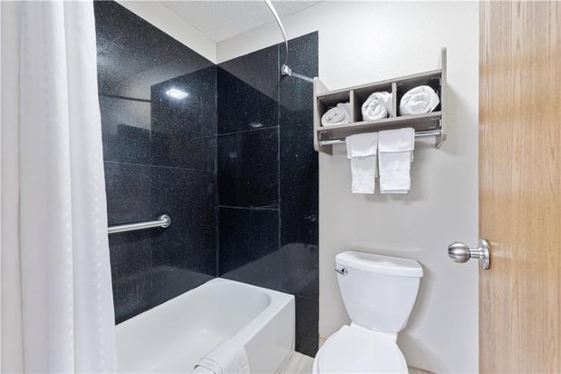 Images SureStay Plus by Best Western Kearney Liberty North