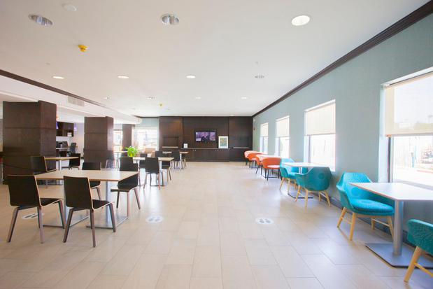 Images Holiday Inn & Suites Spring - the Woodlands Area by IHG