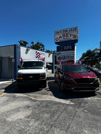 Images NEO Van Rentals – Bradenton