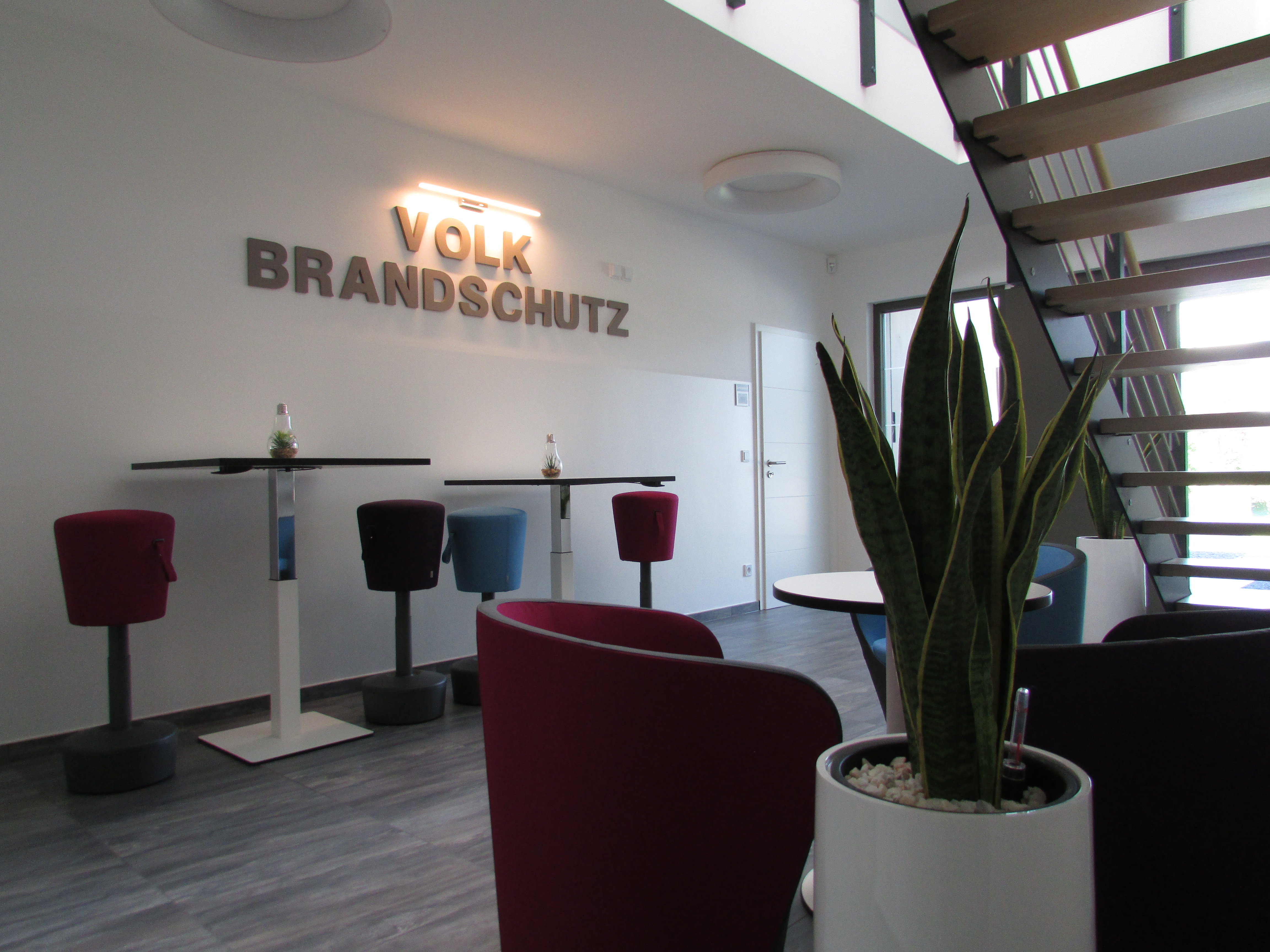 Volk Brandschutz Inhaber: Ulrike Volk-Naumann, Raiffeisenstraße 1a in Offenburg