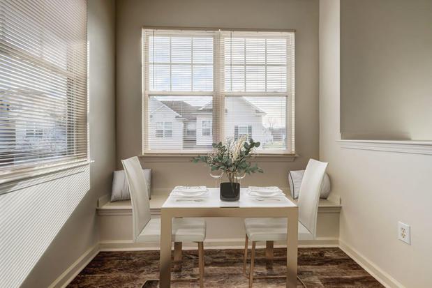 Images Webster Green Apartment Homes