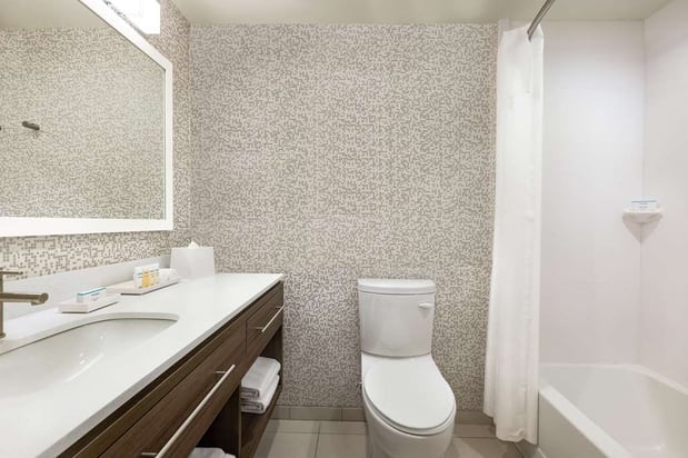 Images Home2 Suites by Hilton New Brunswick