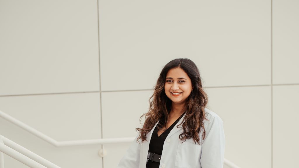 Apurva Ganesh Dhengle, DDS - Seabrook, NH - Dentistry, General Dentistry