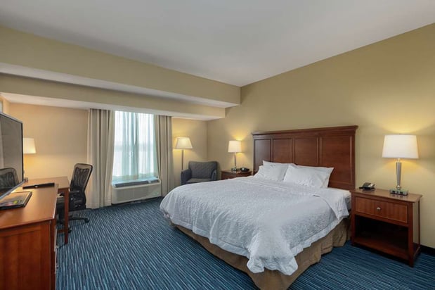 Images Hampton Inn & Suites Downtown Owensboro/Waterfront