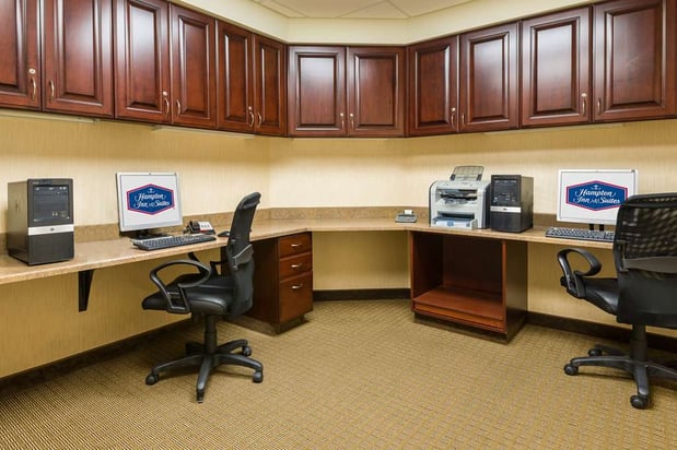 Images Hampton Inn & Suites Peoria at Grand Prairie, IL