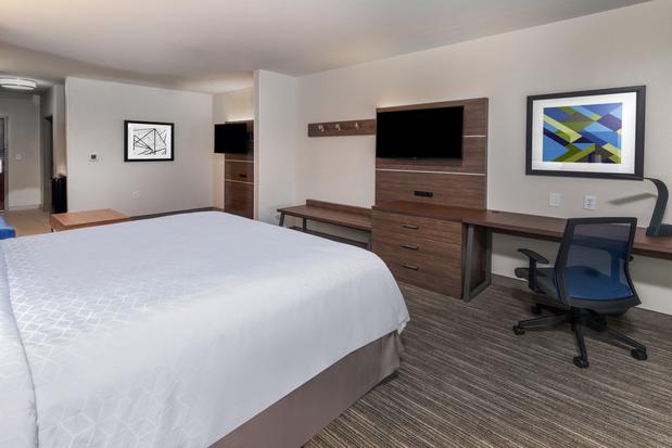 Images Holiday Inn Express & Suites Shreveport - West by IHG