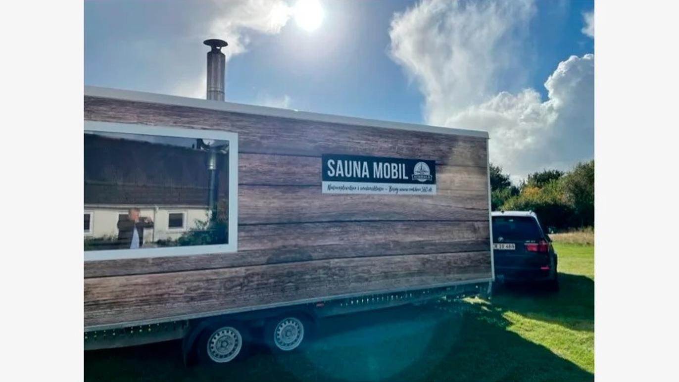 Images Pigen Og Saunamobil