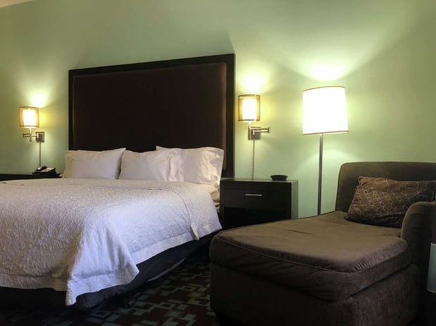 Images Hampton Inn & Suites Nashville @ Opryland