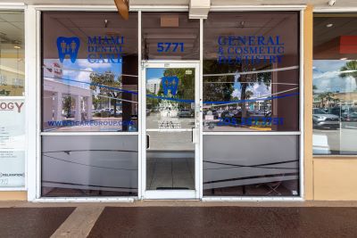 Images Sage Dental of Miami at Airpark Plaza (formerly Miami Dental Care)