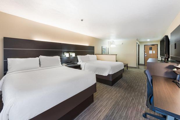 Images Holiday Inn Express London-I-70, an IHG Hotel