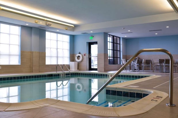 Images Hilton Garden Inn Louisville Mall of St. Matthews