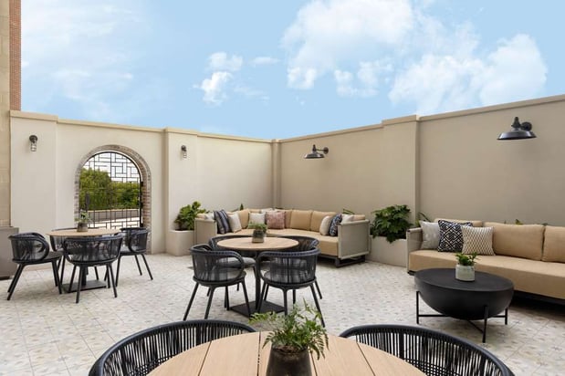 Images Valley Hotel Homewood Birmingham, Curio Collection by Hilton