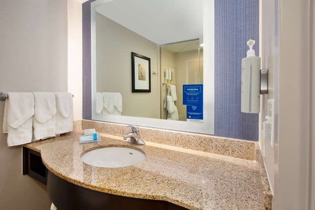 Images Hilton Garden Inn Virginia Beach Oceanfront