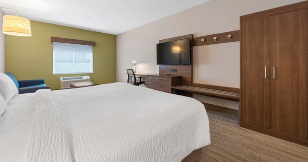 Images Holiday Inn Express & Suites Macon North by IHG