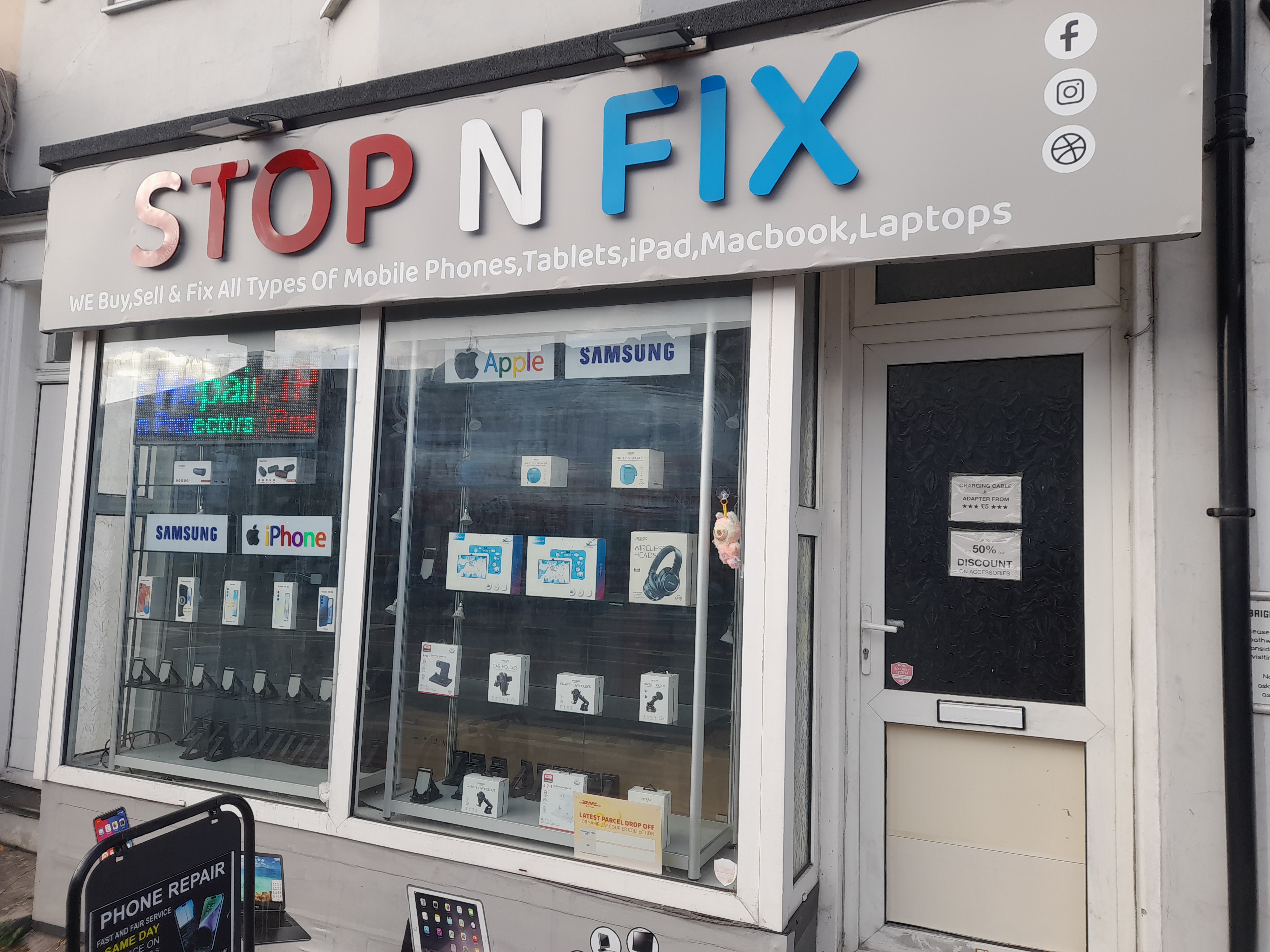 Images DHL Express Service Point (Stop N Fix - iPayOn)