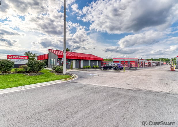 Images CubeSmart Self Storage
