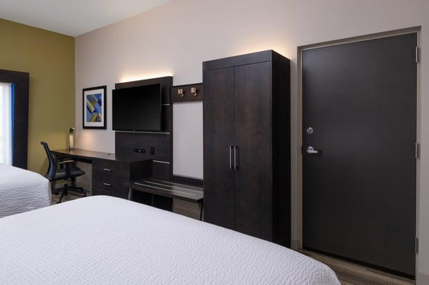 Images Holiday Inn Express & Suites Lakeland South by IHG