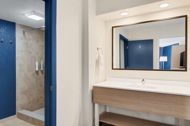 Images Spark by Hilton Ormond Beach Oceanfront