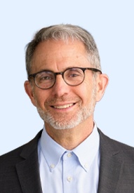Dan Fogel headshot