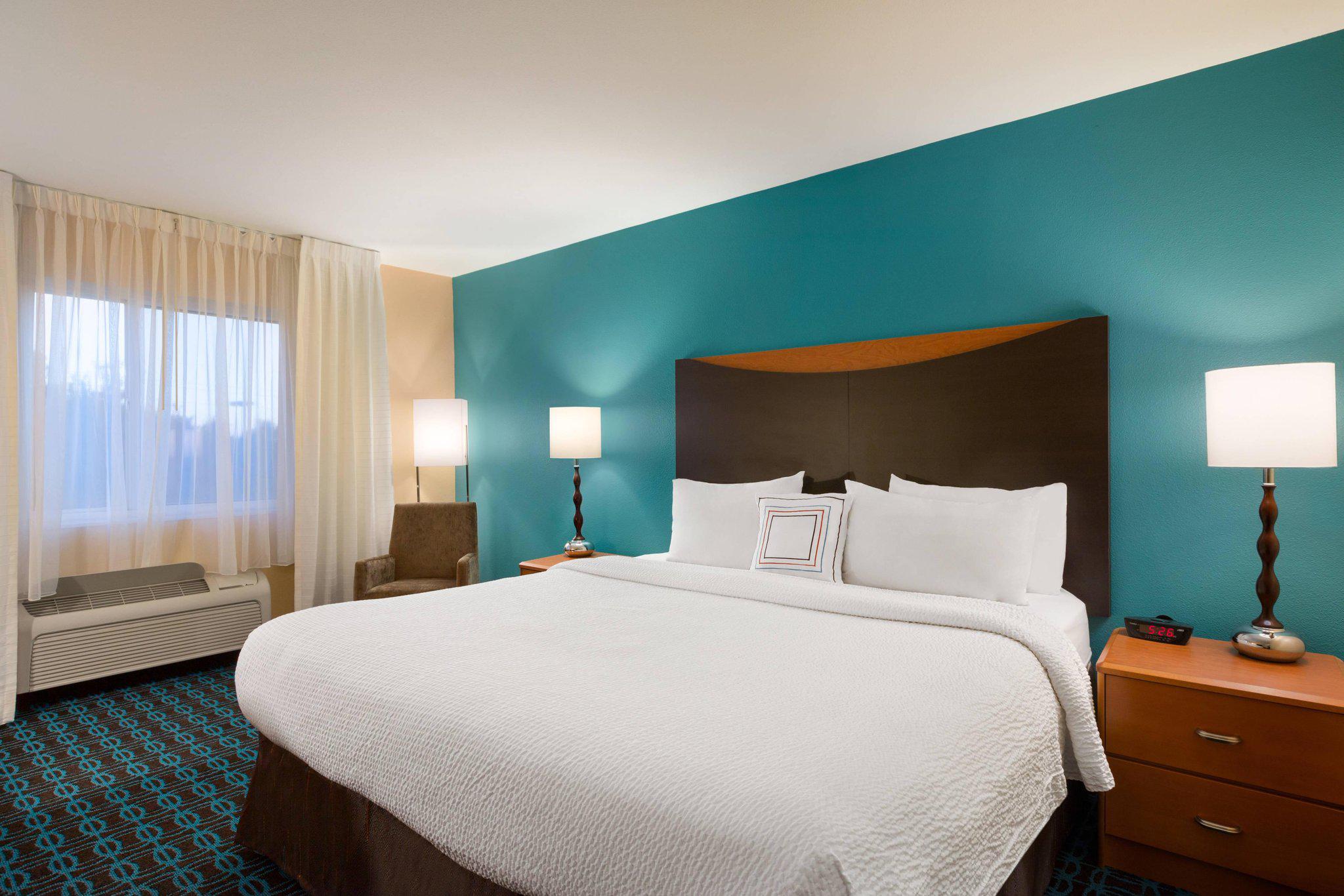Fairfield Inn & Suites by Marriott Houston North/Cypress Station Photo