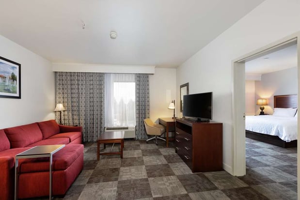 Images Hampton Inn & Suites Baton Rouge - I-10 East
