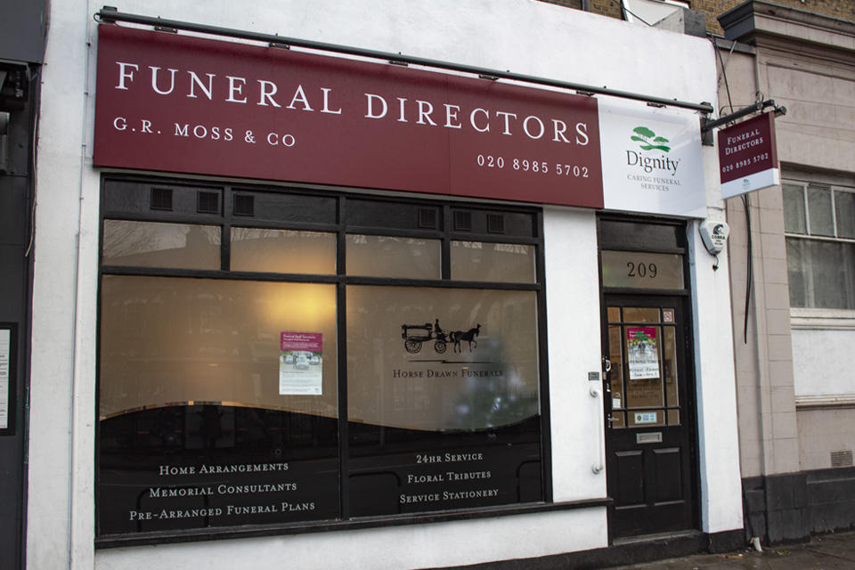 Images G R Moss & Co Funeral Directors