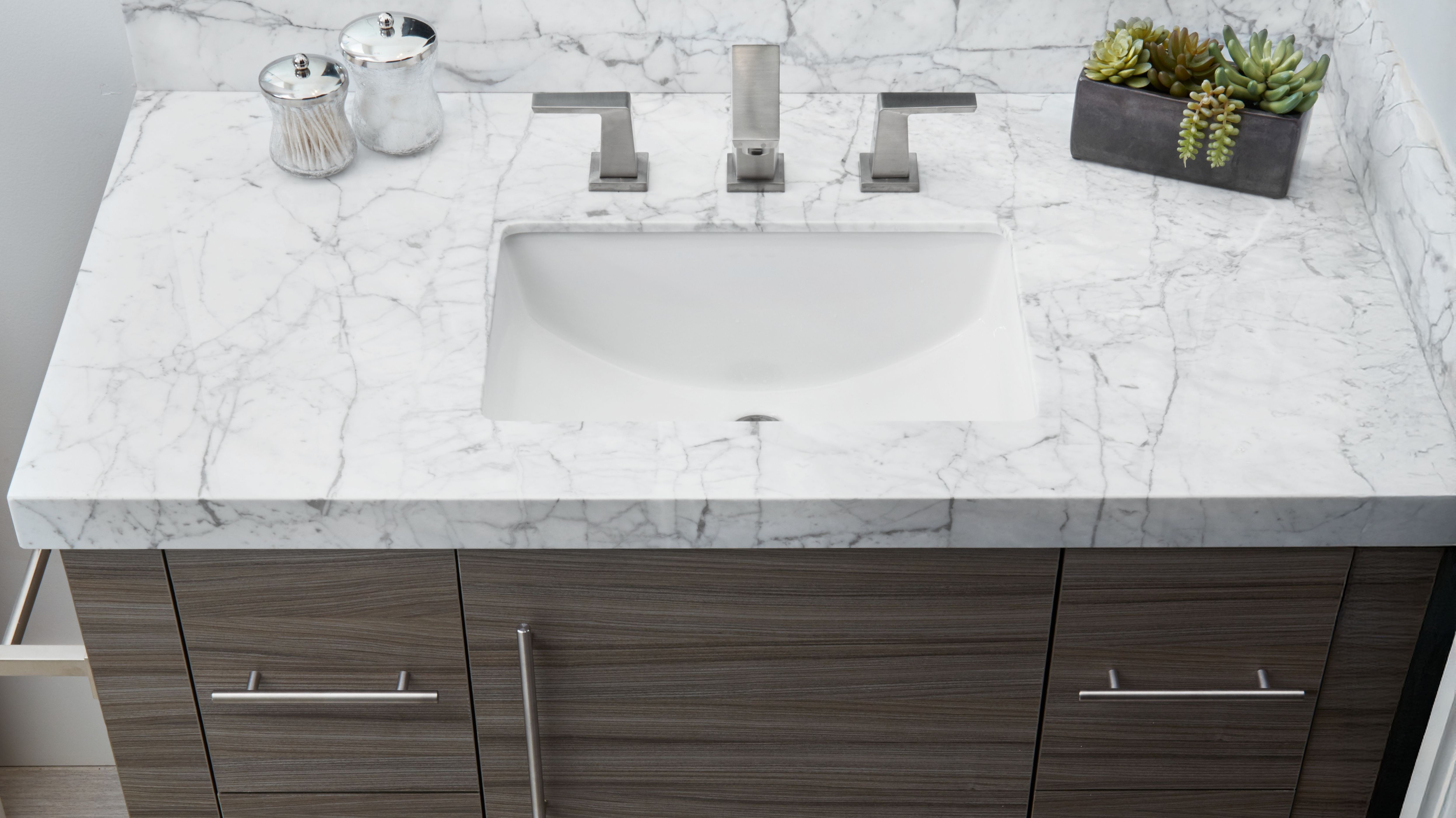 Arizona Tile, Anaheim Tile Showroom Image