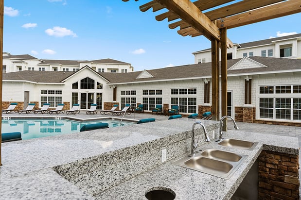 Images The Hamilton at Lakeside