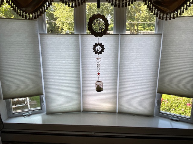 Do bedroom window coverings get better than this? This bedroom in Ossining just installed our Top-Down, Bottom-Up Honeycomb Shades, and it's clear to see why! They allow you ultimate privacy whilst letting the natural light flood in - dreamy shades for a bedroom!