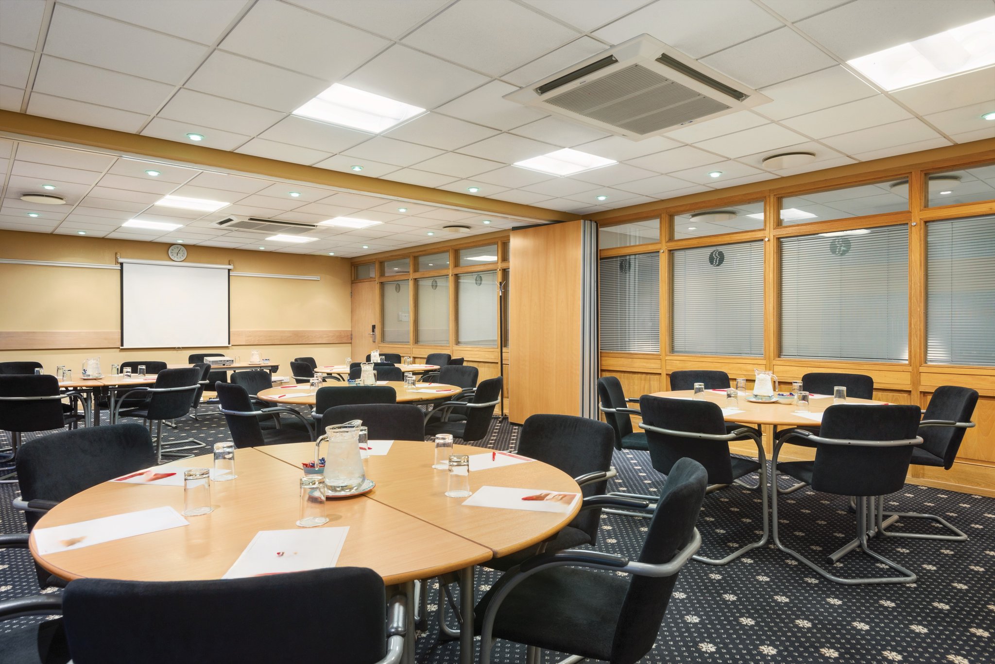 Images Garner Hotel Nottingham City Centre by IHG