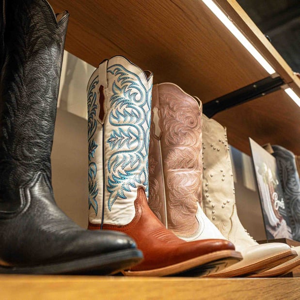 Images Ariat Brand Shop