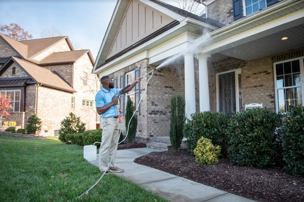 Images Window Hero Charlotte