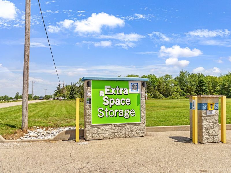 Beauty Image - Storage Express at 1183 Airport Rd, Centerville, IN 47330 