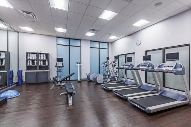 Images Holiday Inn Houston NE - Bush Airport Area by IHG