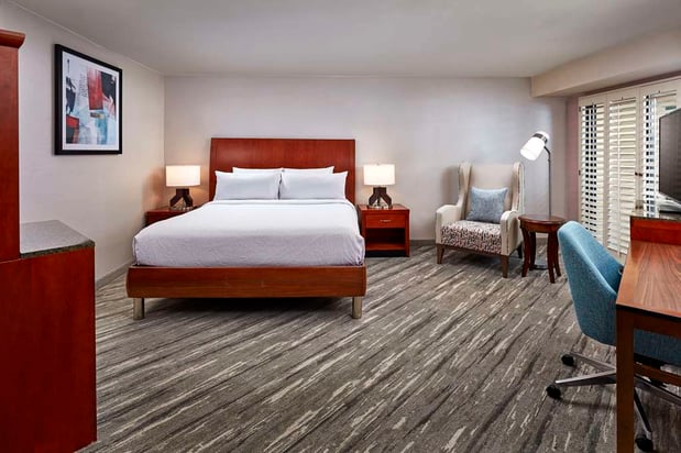 Images Hilton Garden Inn Valencia Six Flags