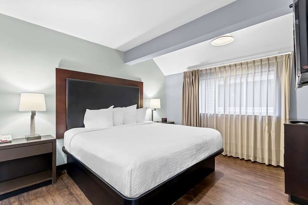 Images SureStay Studio by Best Western Pensacola