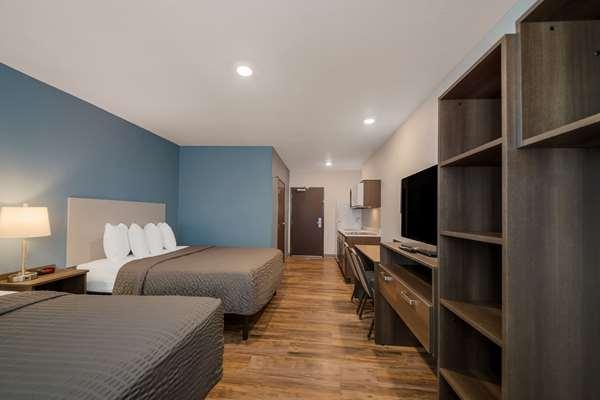 Images WoodSpring Suites Wesley Chapel-Tampa