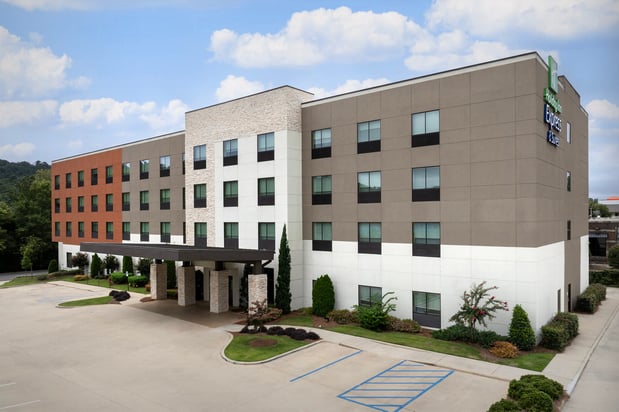 Images Holiday Inn Express & Suites Birmingham - Homewood by IHG