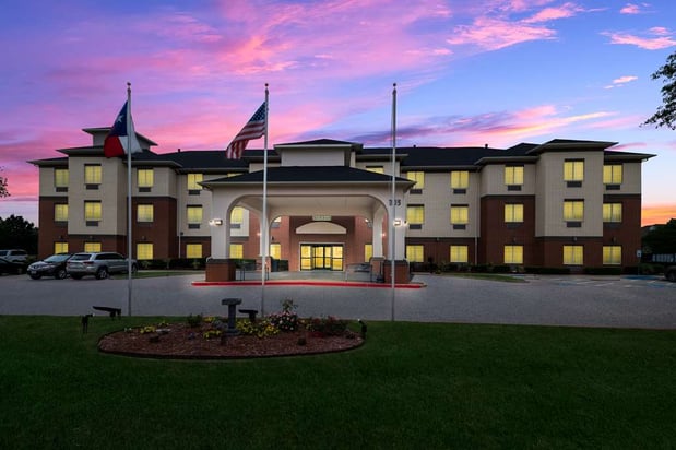 Images Best Western Plus Lake Dallas Inn & Suites