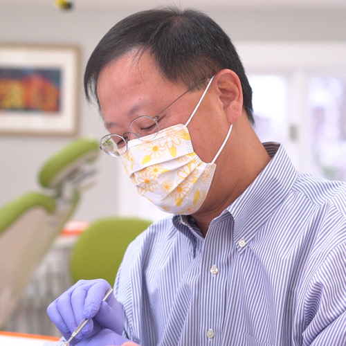 For over 25 years, Dr. Garrick Wong has built a reputation as an exceptional orthodontist, creating beautiful, healthy smiles for children and adults within Greenwich, CT and its surrounding communities.

Our boutique office believes there is no one-size-fits-all plan in orthodontics and that’s why Dr. Wong develops comprehensive treatment plans to address each patient’s unique needs. The end result is a beautiful smile and confidence that lasts a lifetime.

Located at 453 E Putnam Ave, located in the same building above Citibank.