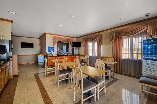 Images SureStay by Best Western Falfurrias