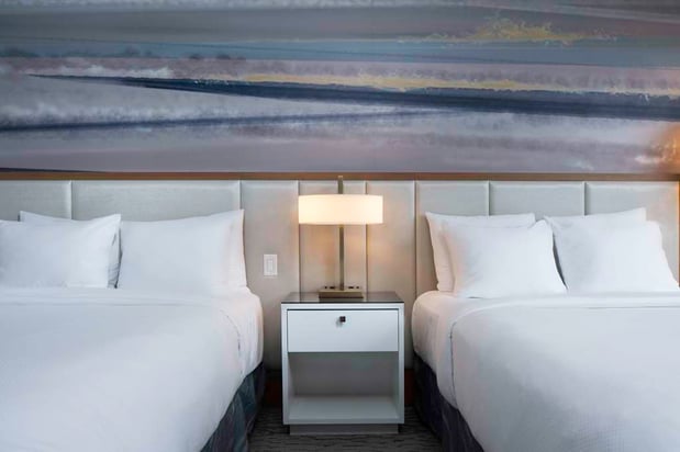Images The Lofton Hotel Minneapolis, Tapestry Collection by Hilton
