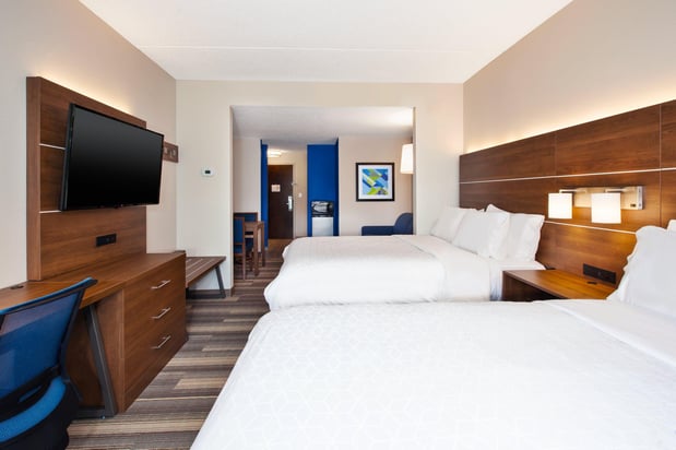 Images Holiday Inn Express & Suites Warrenton by IHG