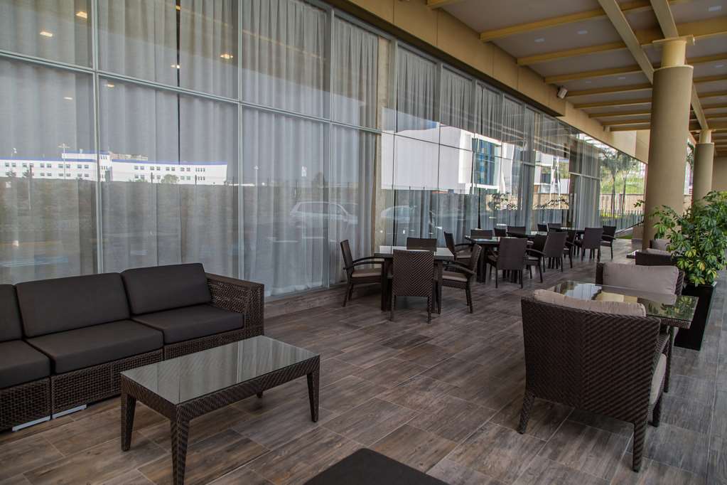 Images Hampton Inn & Suites by Hilton Puebla