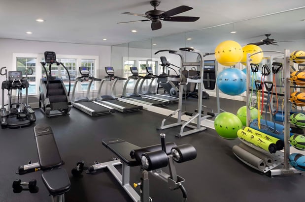 Images Camden Lake Pine Apartments