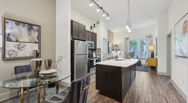 Images Gallery at Domain