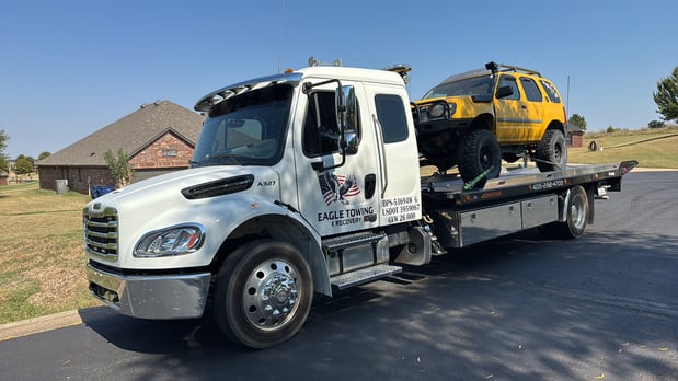 Images Eagle Towing & Recovery