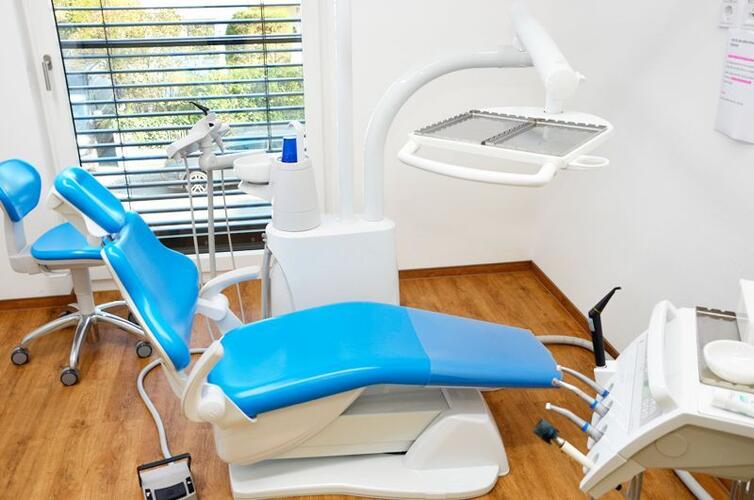 Kundenfoto 6 Zahnarztpraxis Dr. med. dent. Thomas Köhnke