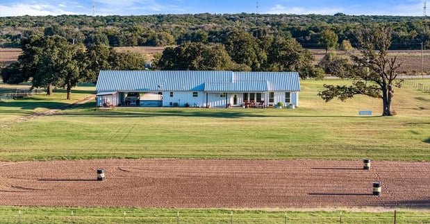 Images Moore Home & Ranch Realty