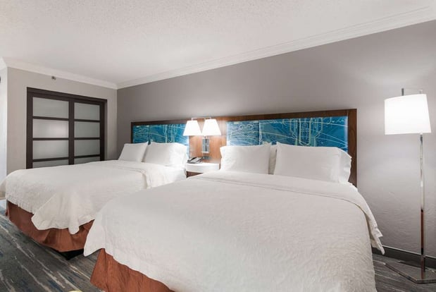 Images Hampton Inn & Suites Chicago/Hoffman Estates